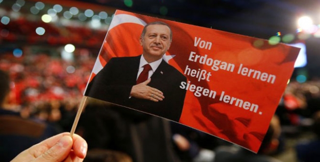 Almanya'da 15 Temmuz etkinlikleri peş peşe iptal