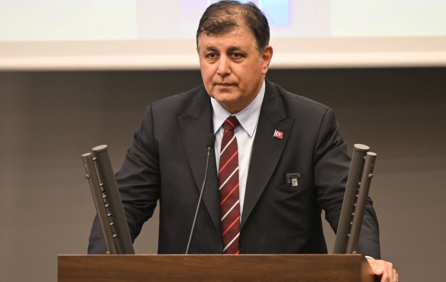 CHP'nin İzmir Büyükşehir Belediye Başkan adayı Cemil Tugay mal varlığını açıkladı