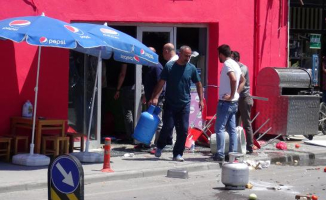 Cinnet getiren dönerci ortalığı savaş alanına çevirdi