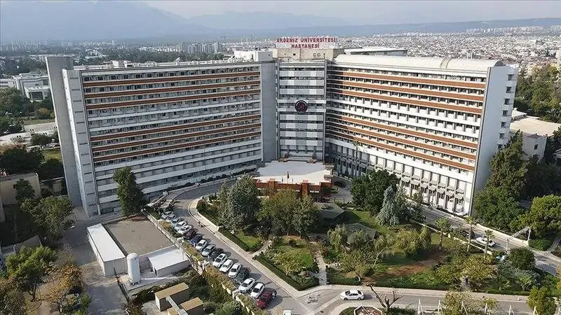 Üniversite hastanesinde mobbing iddiaları: 100’ün üzerinde hemşire istifa etti
