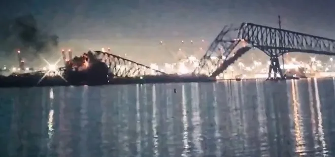 Ticari gemi çarptı, Francis Scott Key Köprüsü üzerinde insanlar varken yıkıldı