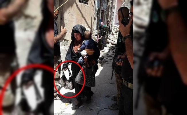 Bu fotoğraftan saniyeler sonra bebeğiyle kendini patlattı!
