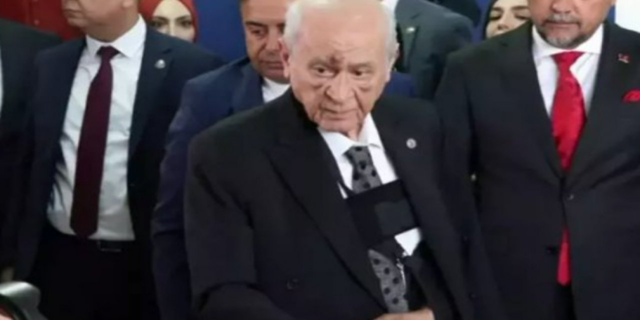 Devlet Bahçeli'yi oy verirken görenler şok oldu! Yüzünde morluklar, kolunda bandaj
