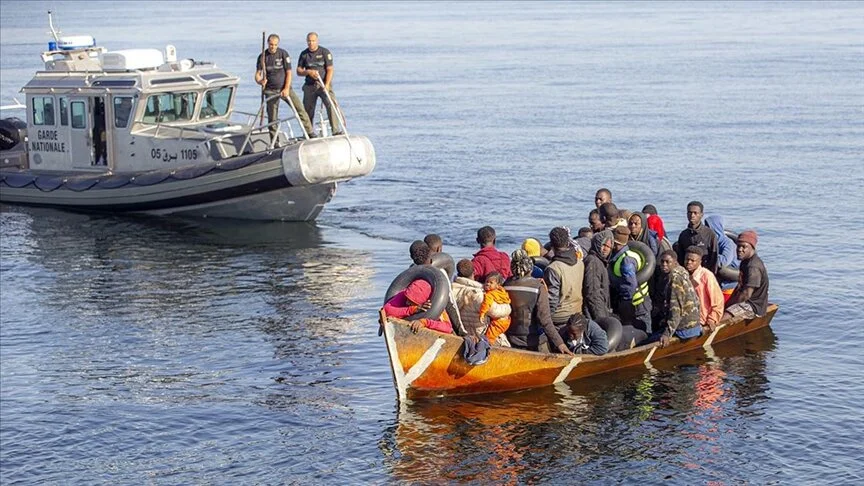 Datça açıklarında 25 göçmen yakalandı