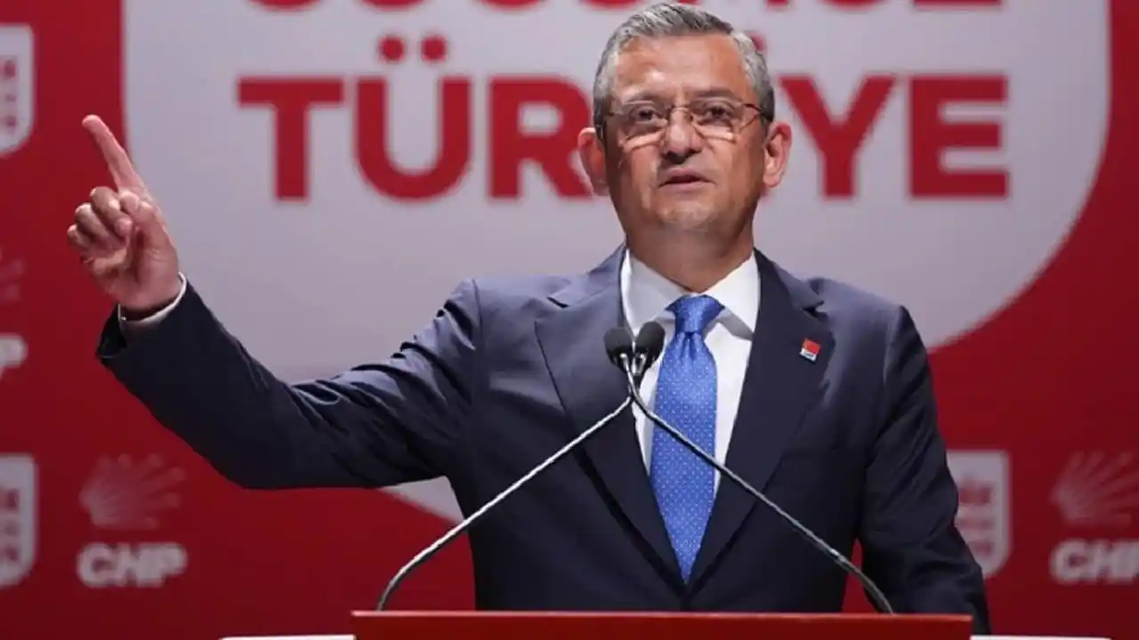 Özgür Özel, Hatay'da! CHP, YSK'ya yürüyor