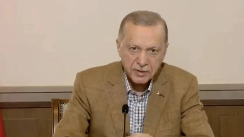 Erdoğan'ın prompter ile başı dertte! Yine prompter yüzünden tekledi