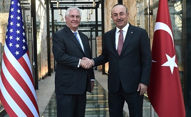 Çavuşoğlu, ABD'li mevkidaşı Tillerson ile görüştü