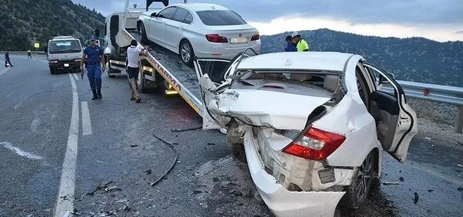 Bayramın trafik kazalarındaki acı bilançosunu Bakan Yerlikaya duyurdu