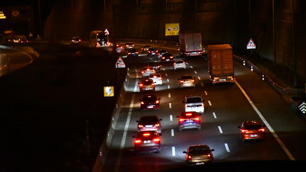 Bursa, Bolu, Düzce, Sakarya, Yalova, Eskişehir, Tekirdağ... O illerde bazı araçların trafiğe çıkması yasaklandı