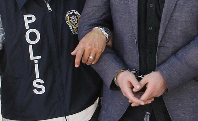 Uşak'ta yeni evli çift FETÖ‘den gözaltına alındı