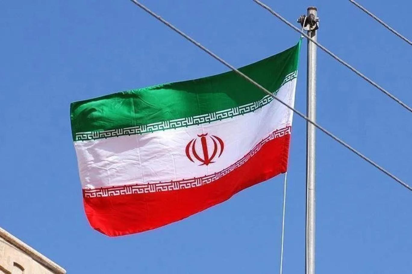 İran'dan 4 ülkeye uyarı: Kendinizi ateşe atmaktan kaçının