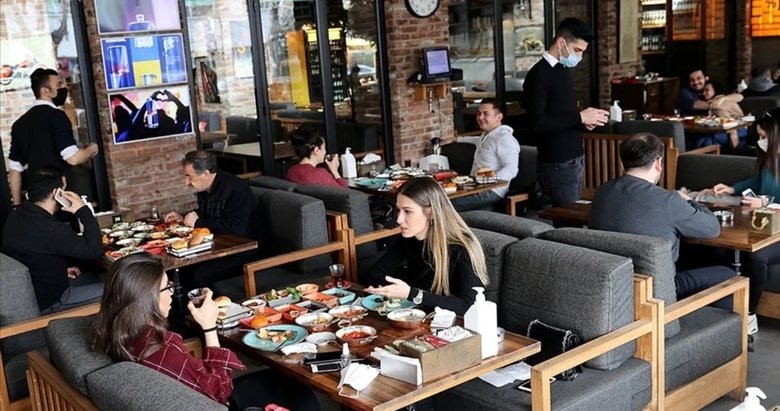 Lokanta ve kafelere KDV zammı!
