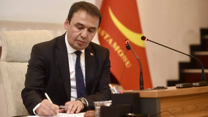 MHP’den CHP’ye geçmişti! Kastamonu Belediyesi’nin CHP’li başkanı yandaş medya abonelikleri iptal etti