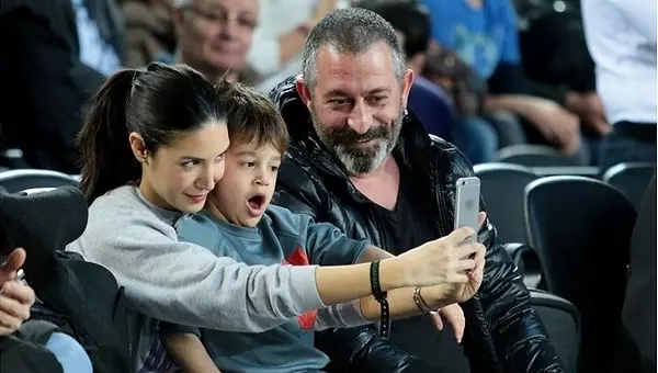 Cem Yılmaz'dan oğluna ödediği nafaka için yorum: Benimki nafaka değil, madafaca