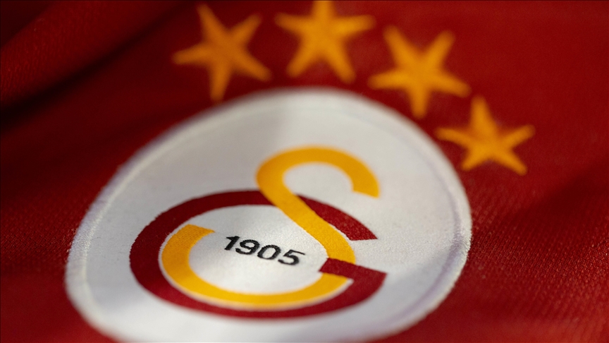 Galatasaray 5 isimle sözleşmeyi yeniledi! Dursun Özbek'ten Ali Koç'a gönderme