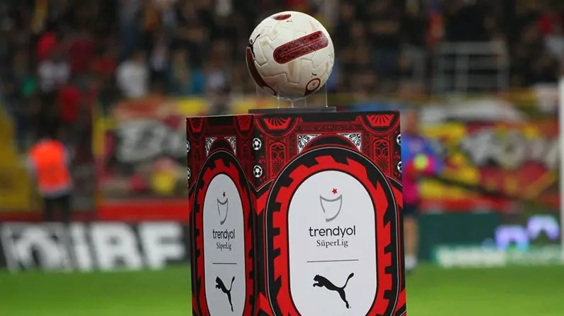 Süper Lig'e veda edecek takım belli oldu!