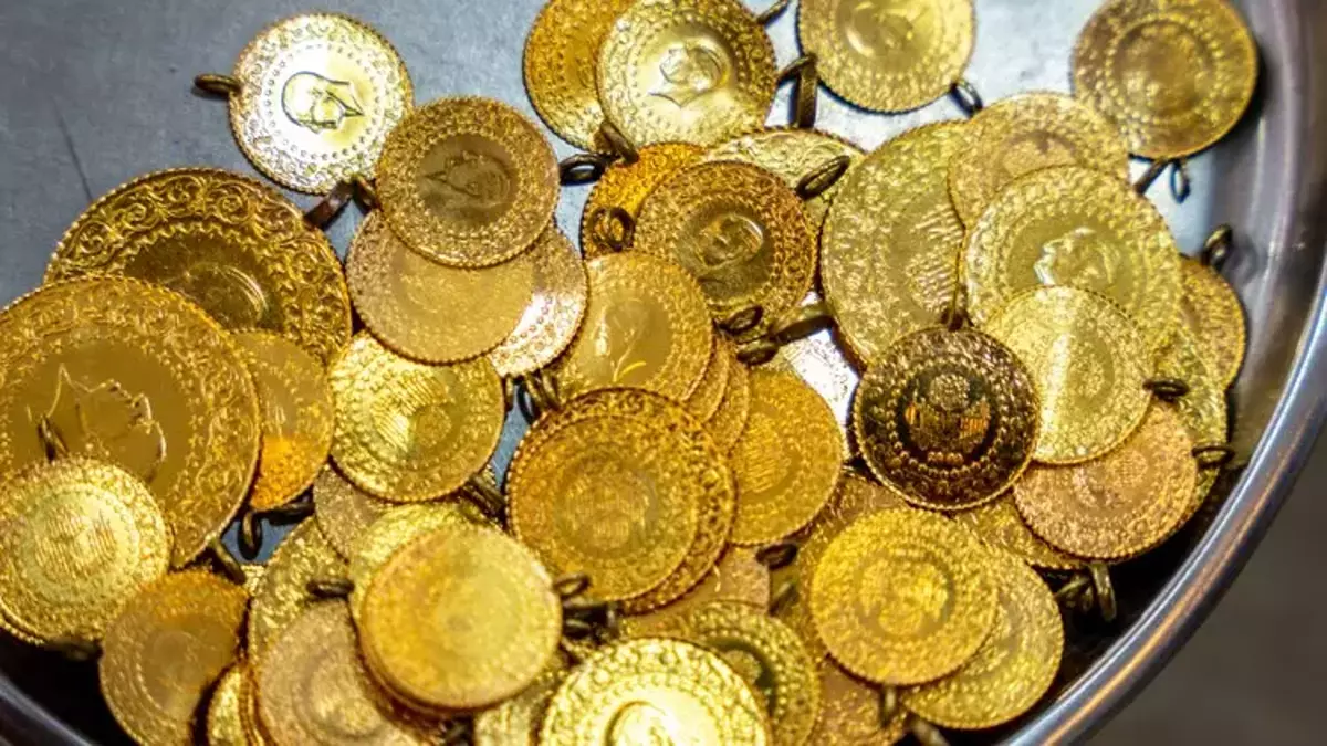 Altın fiyatlarında düşüş başladı! 22 Nisan güncel altın fiyatları ne kadar? Gram altın ne kadar? Çeyrek altın kaç lira?