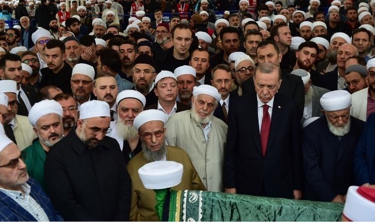 İsmailağa cemaatinin yeni lideri belli oldu! Cenazede ilan edildi
