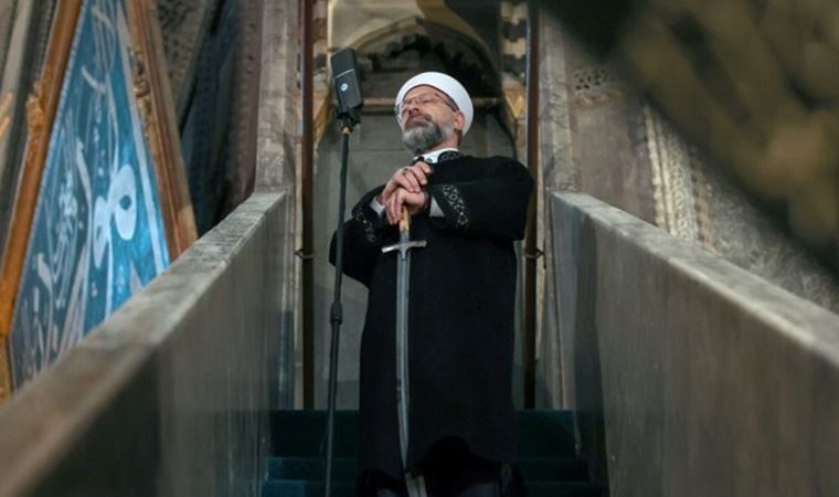 Arapça bilmeyen Ali Erbaş'a Kuran'ın Türkçe mealini kargoladılar!