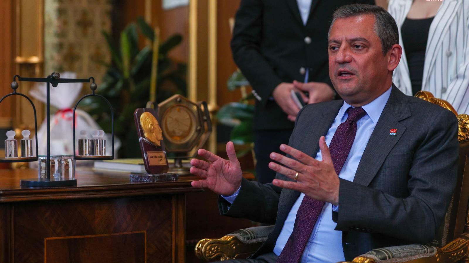 CHP Genel Başkanı Özgür Özel: Kardeşim Barış Özel işşiz, iş bulursa kendi bulur