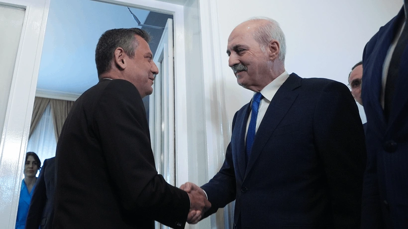 Meclis Başkanı Numan Kurtulmuş CHP lideri Özgür Özel'i ziyaret etti