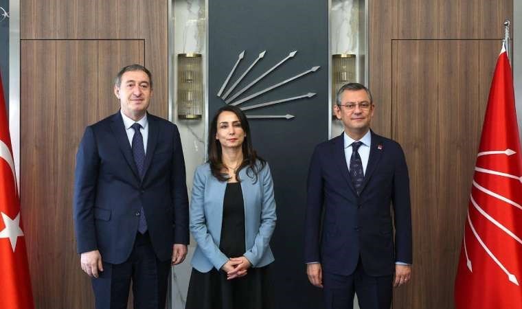 DEM Parti'den CHP Genel Başkanı Özgür Özel'e ziyaret! Lİderler görüşme sonrası açıklama yaptı