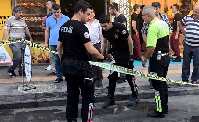 Sokak ortasında silahlı saldırı: 1 ölü, 1 yaralı