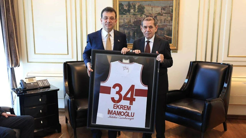Dursun Özbek Ekrem İmamoğlu'nu ziyaret etti