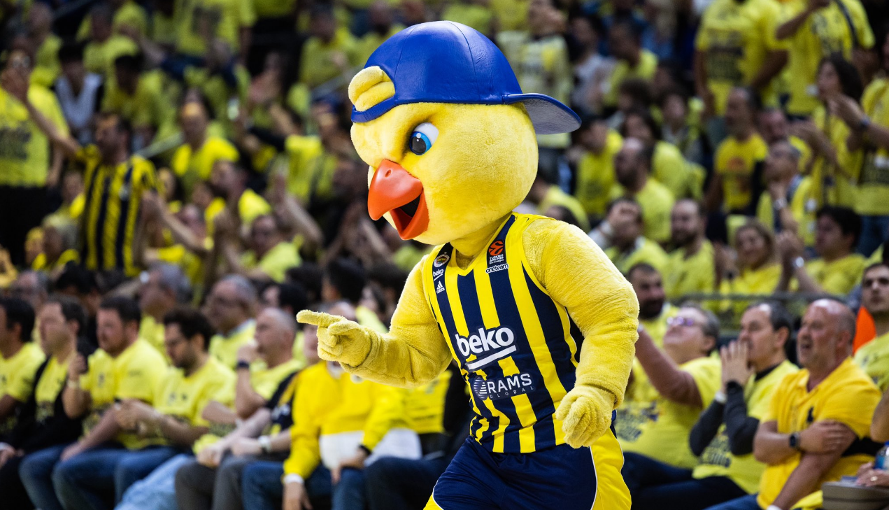 Fenerbahçe Beko Final Four'da! EuroLeague tarihinde bir ilk