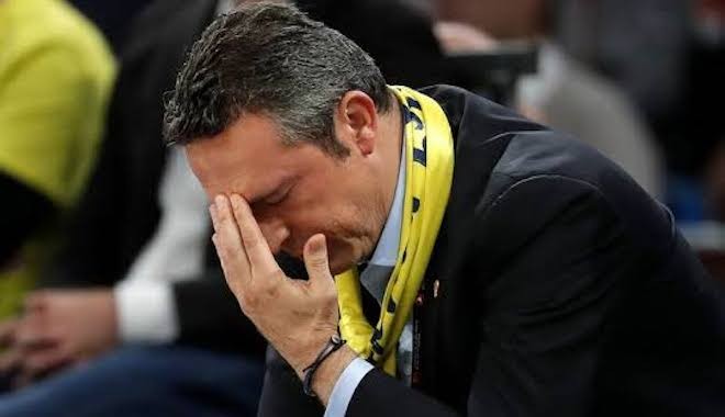 Fenerbahçe resmen ikiye bölündü! Ali Koç'u Şoke Eden Tezahürat