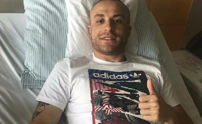 Ünlü futbolcunun operasyonu başarılı geçti!