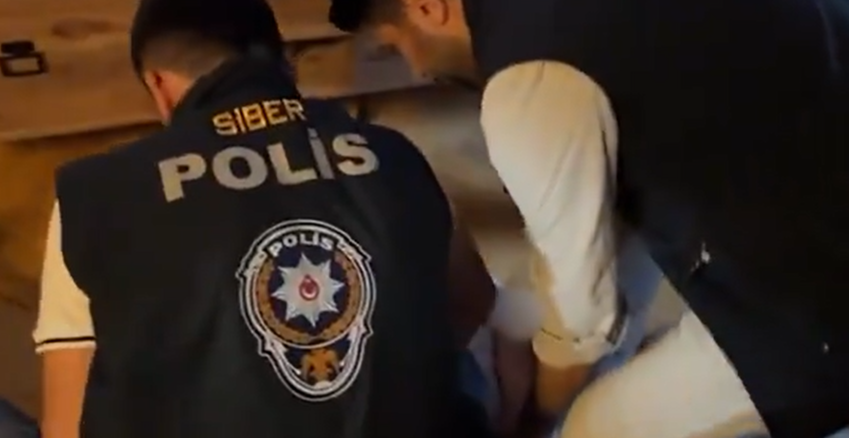 34 ilde dev dolandırıcılık operasyonu! Yasadışı bahis, dolandırıcılık ve çocuk müstehcenliği...