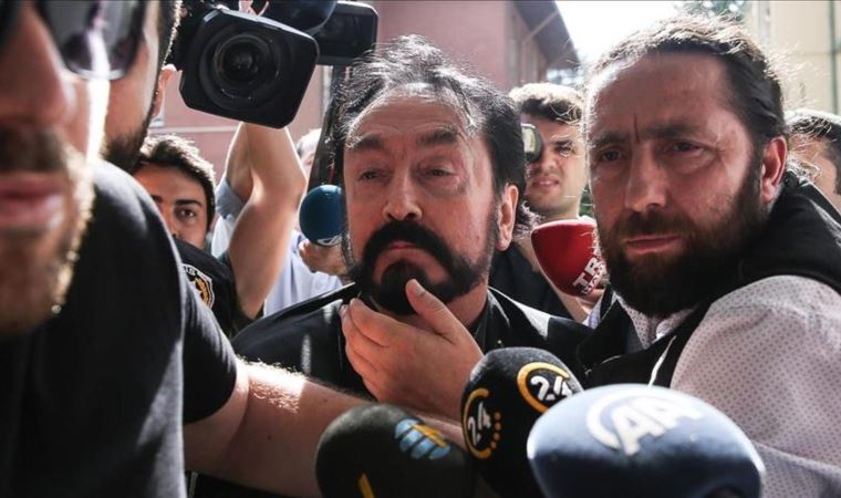 Adnan Oktar davasında ara karar! 4 kişiye tahliye