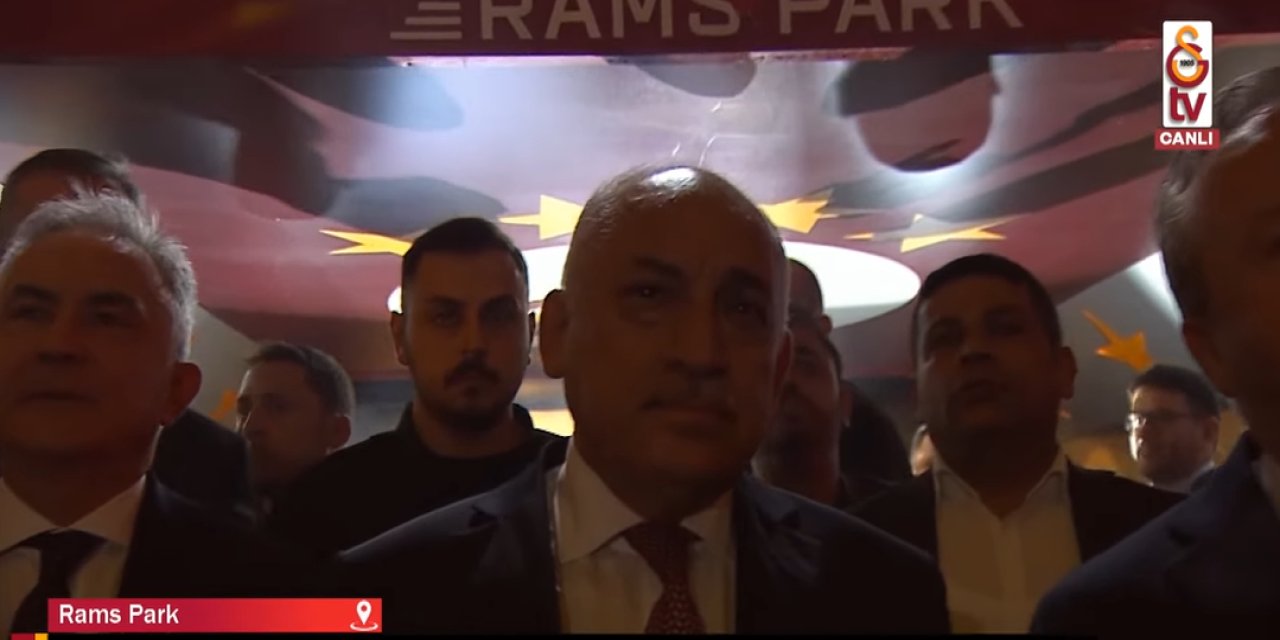 Galatasaray'ın şampiyonluk kutlamasında Mehmet Büyükekşi'ye şok!
