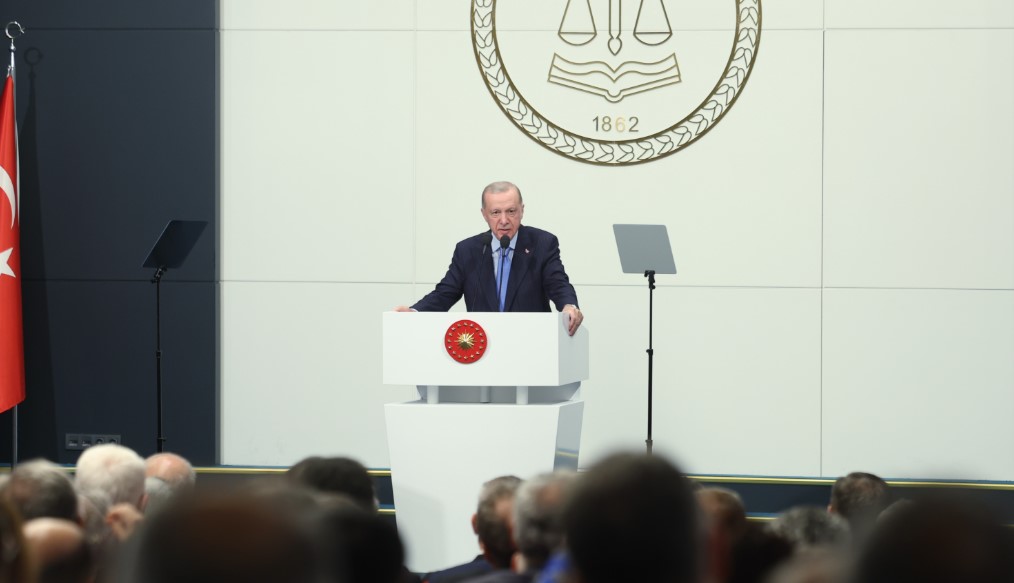 Erdoğan'dan savurganları uyardı: "Makam sahipleri daha hassas davranmalı"