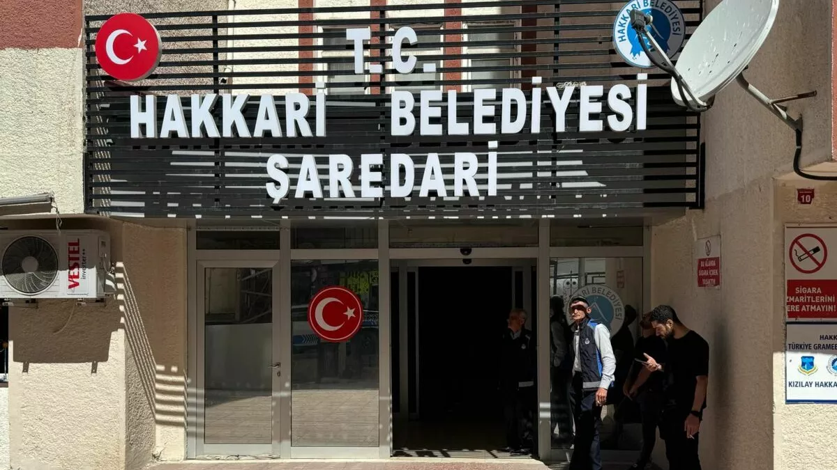 DEM Partili başkan gözaltına alındı, yerine kayyum atandı! Bakanlıktan açıklama geldi