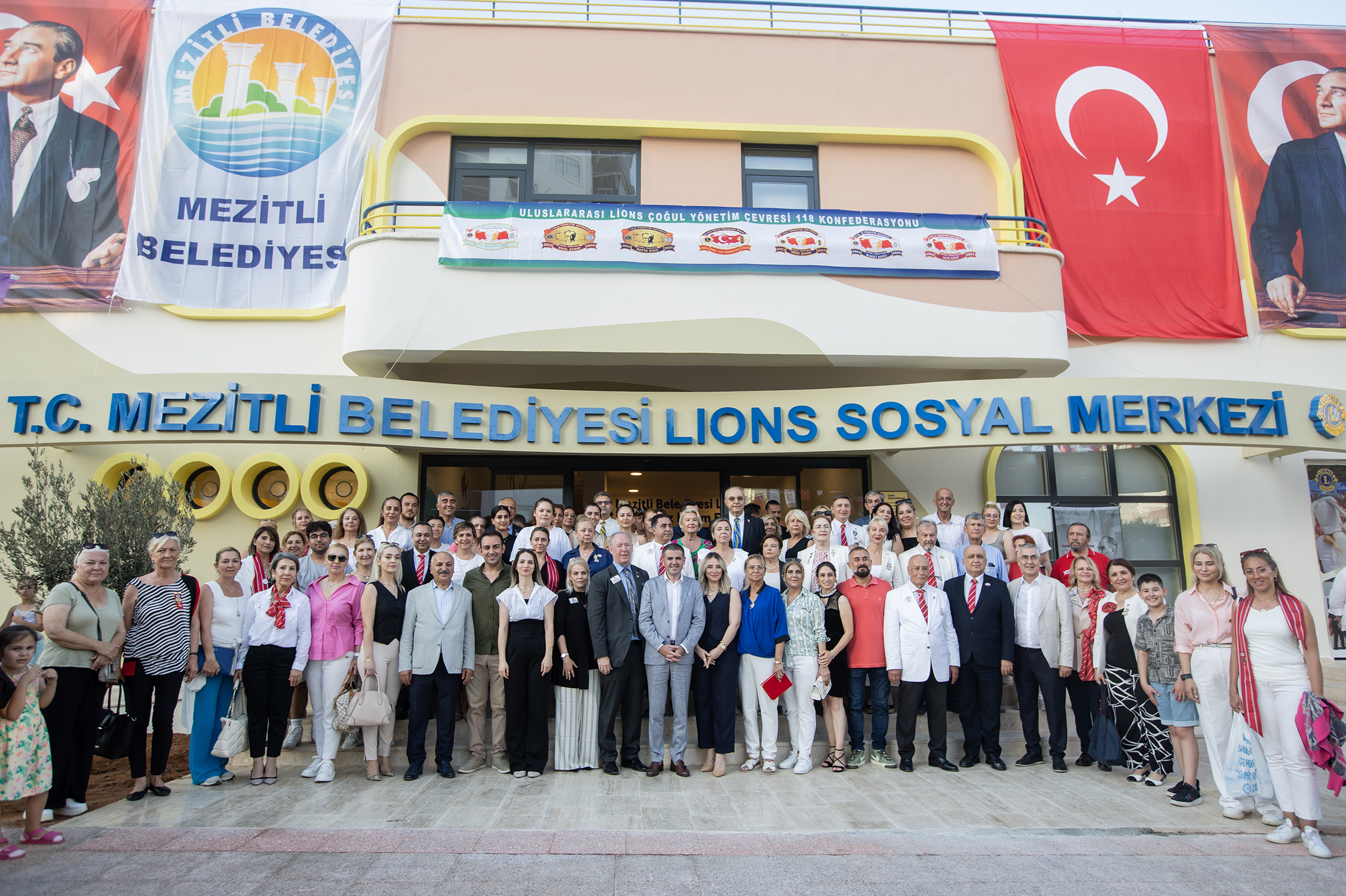 Mezitli Belediyesi ve Lions Sosyal Merkezi'nin açılışı gerçekleştirildi