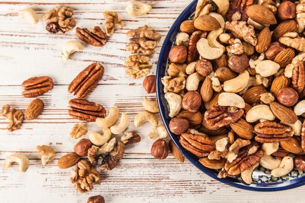 O kuruyemişler marketlerden acil toplatılıyor! Salmonella alarmı