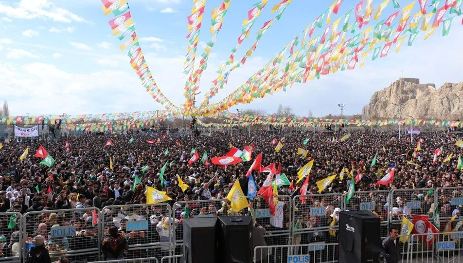 AKP, DEM Partili belediyelere 'kayyum' konusunda akıl verdi