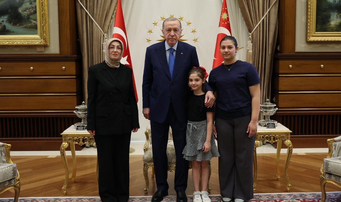 Sinan Ateş'in eşi Ayşe Ateş, Cumhurbaşkanı Erdoğan ile bir arada! Görüşme sonrası ilk açıklama...