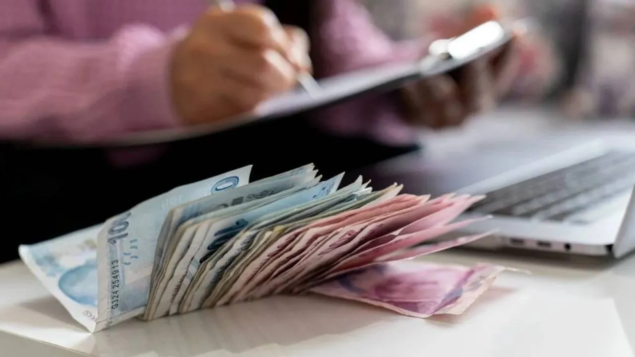Bu meslekleri yapanlardan peşin vergi alınacak