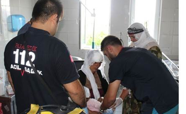 Van'da minibüs takla attı: 2 ölü 4 yaralı