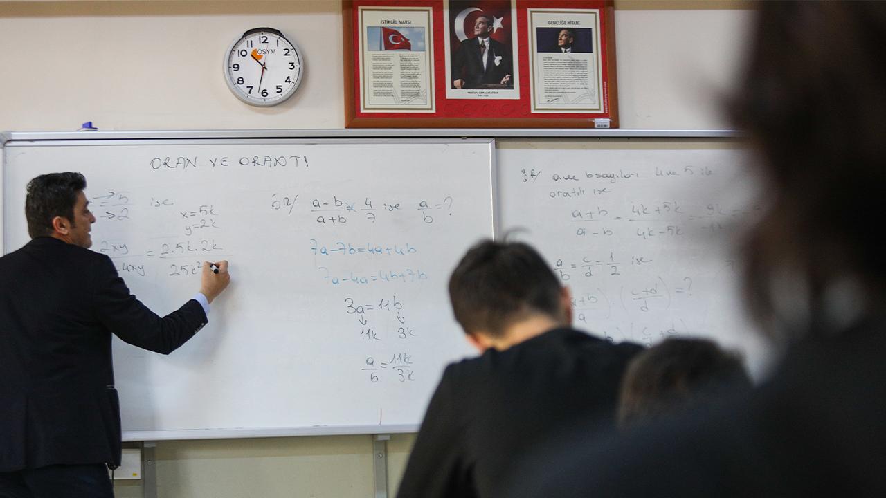 Bakan Tekin'den açıklama: Sınıfta kalanlara müjde!