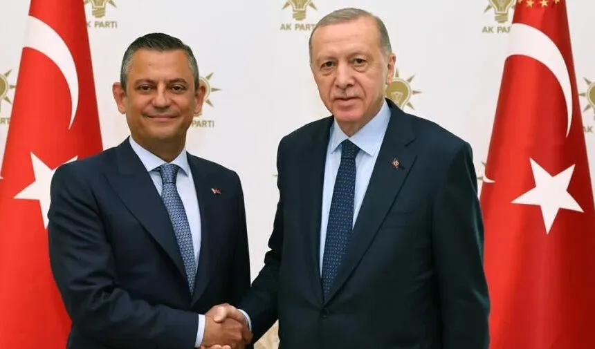 Erdoğan "İade-i ziyaretimizi hazmedemediler" demişti! Özgür Özel'den flaş yorum geldi