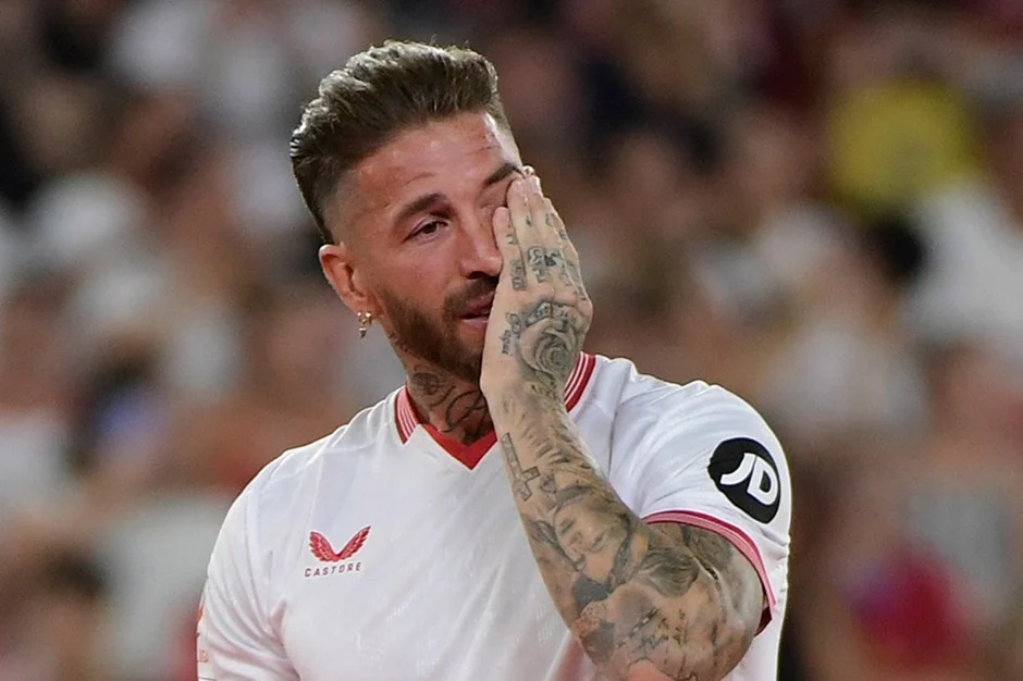 La Liga ekibi Ramos'la yollarını ayırdı
