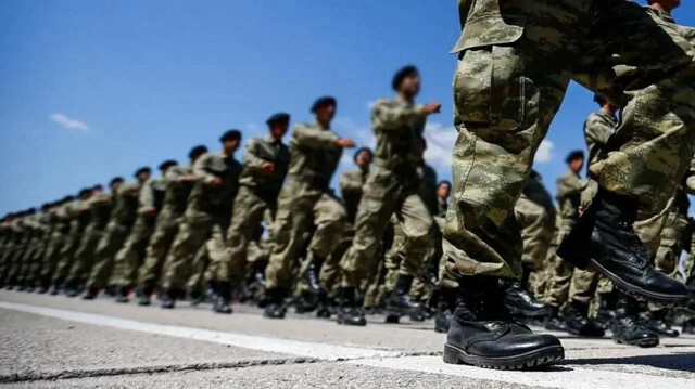 Askere sosyal medya yasağı geldi!
