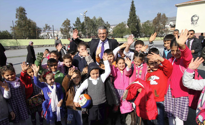 Okullar kapandı, tadilat başladı