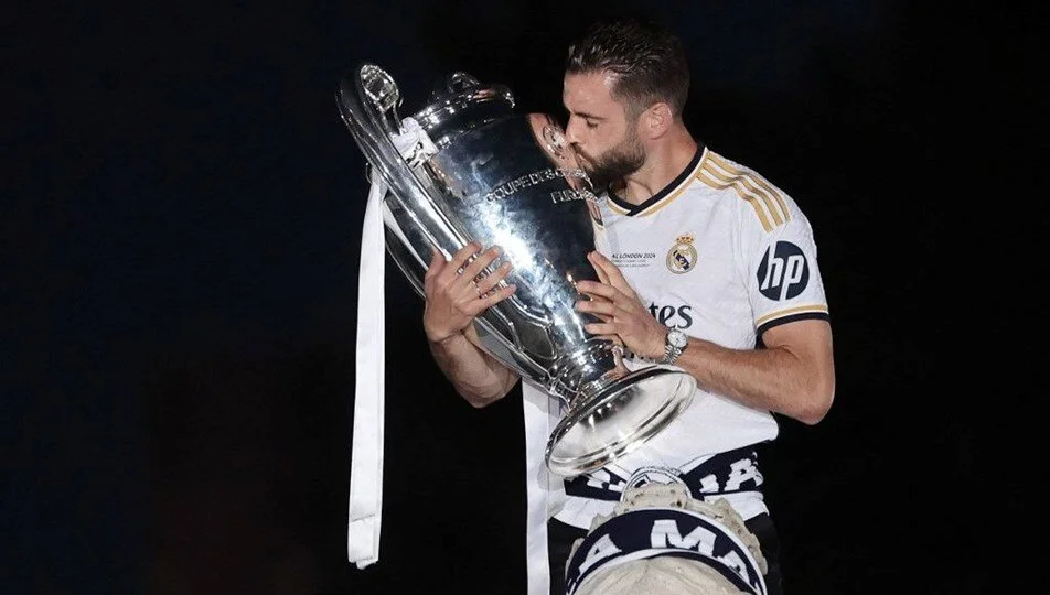 Nacho Real Madrid'e veda etti