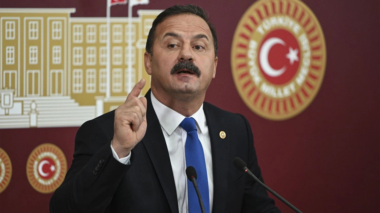 İYİ Parti’den ayrılan Yavuz Ağıralioğlu, yeni bir parti kuracağını duyurdu