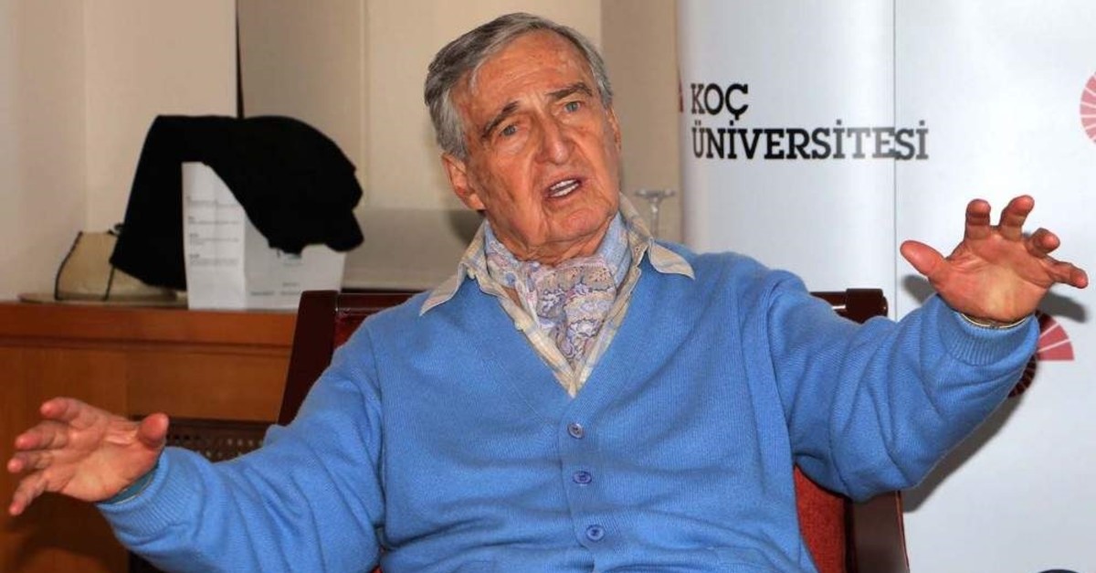 Rahmi Koç'tan devlet memurlarını kızdıracak sözler! Çalışan sayısını fazla buldu